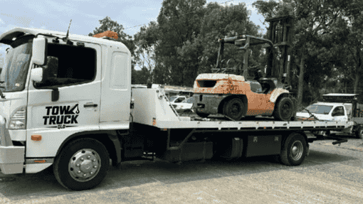 Cheap Tow Truck in Carindale