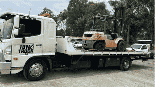 24/7 emergency towing in Calamvale