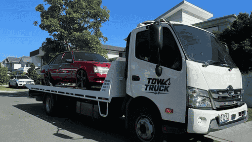 Emergency Car Towing Service Logan