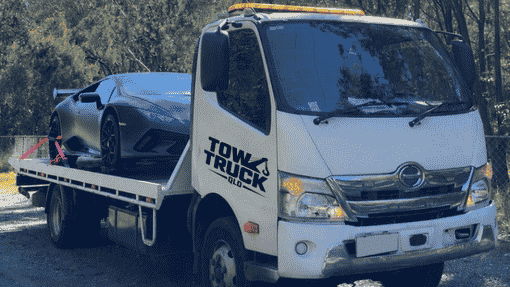 Emergency Car Towing Service Logan